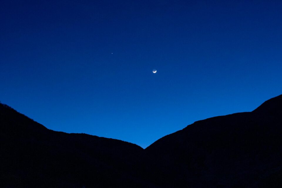 星景写真は撮ってないけど、星が綺麗な夜だった。流れ星を見ました。