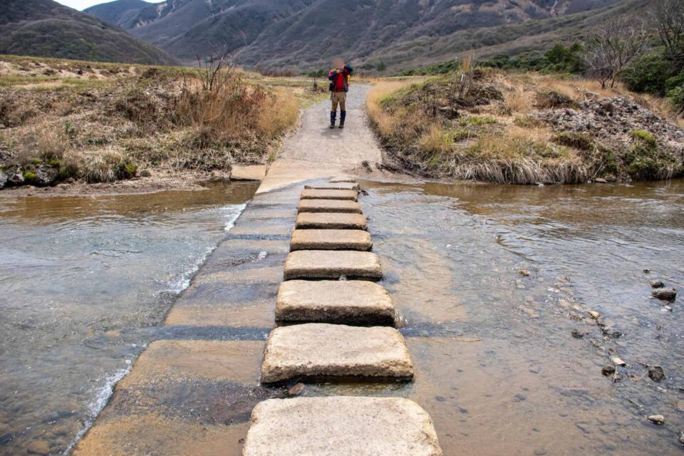 飛び石のところ、渡れる水量だった